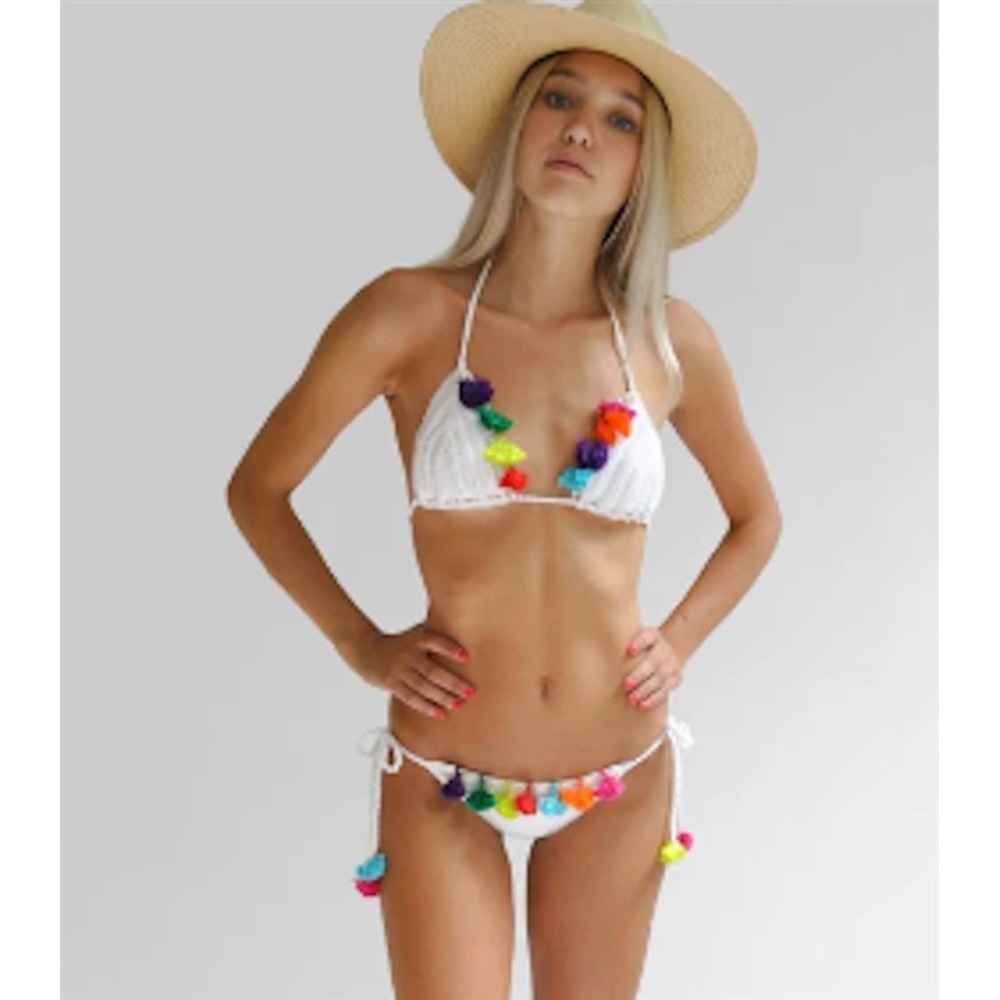 NWT Anna Kosturova M Pom Pom Bikini Top Bikini Swim White 132436